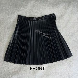 Victoria’s Secret pleated skirt